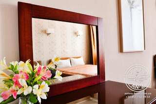 Отель Antwo-Hotel Харьков Классический номер с 1 двуспальной кроватью-2